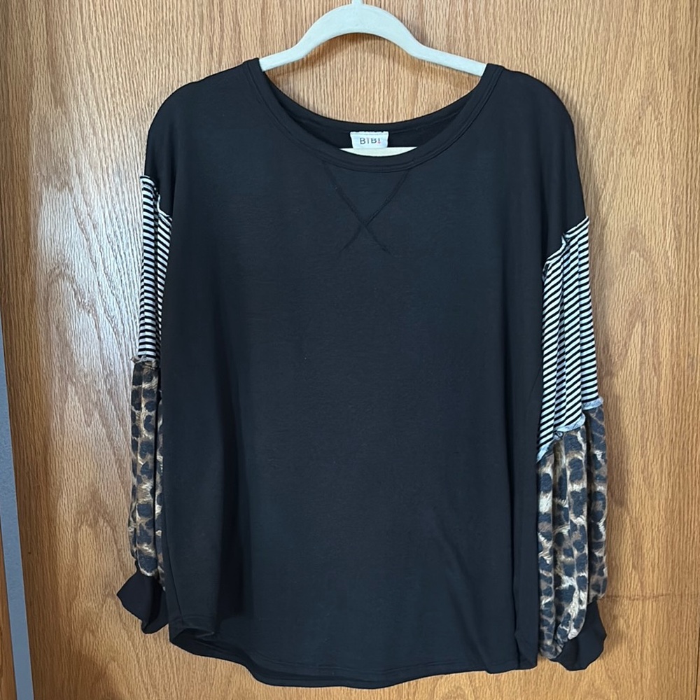 Trendy Black Top with Striped and Leopard Sleeves